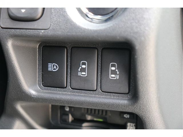 TOYOTA HIACE VAN 4WD 2023 Image 31