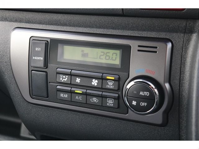 TOYOTA HIACE VAN 4WD 2023 Image 31