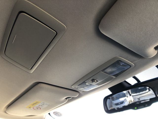 MITSUBISHI OUTLANDER PHEV 2016 Image 31