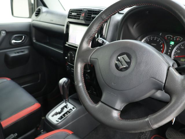 SUZUKI JIMNY 4WD 2014 Image 31