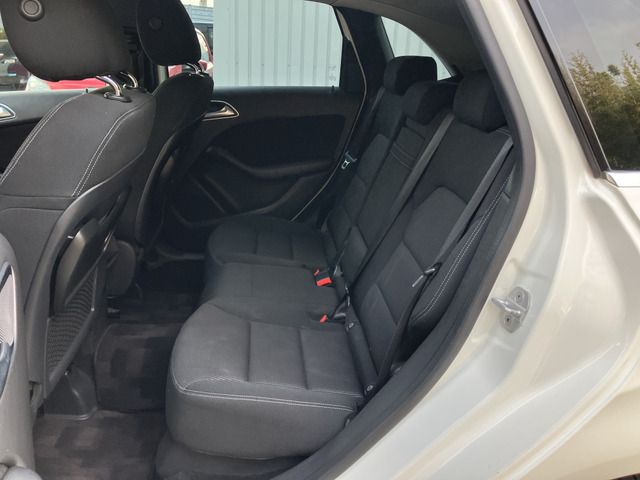 MERCEDES BENZ B CLAS 2012 Image 31