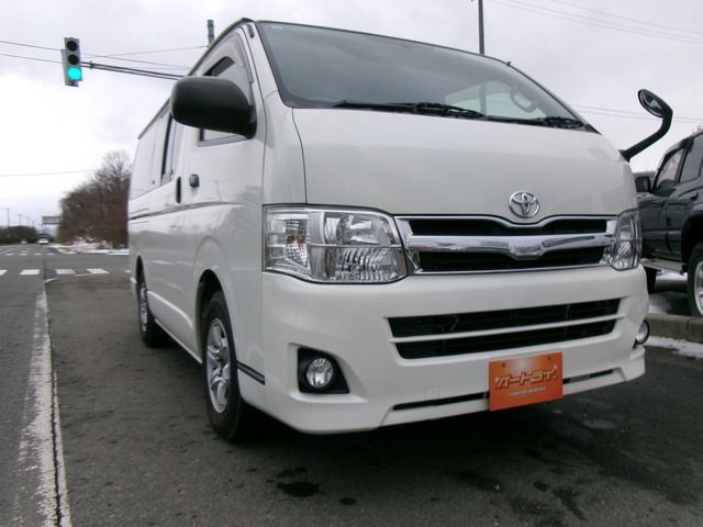 TOYOTA HIACE VAN 4WD 2013 Image 31