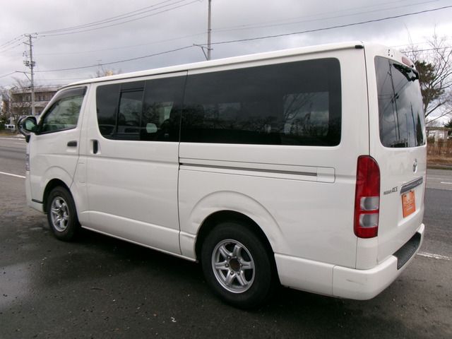 TOYOTA HIACE VAN 4WD 2013 Image 31