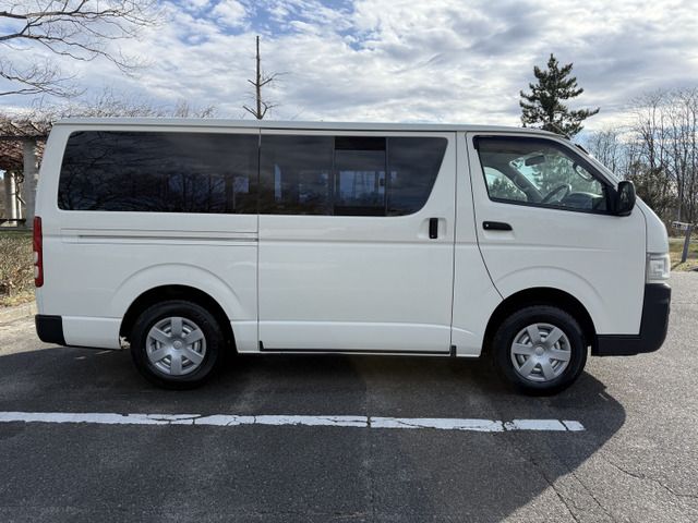 TOYOTA HIACE VAN 4WD 2010 Image 31