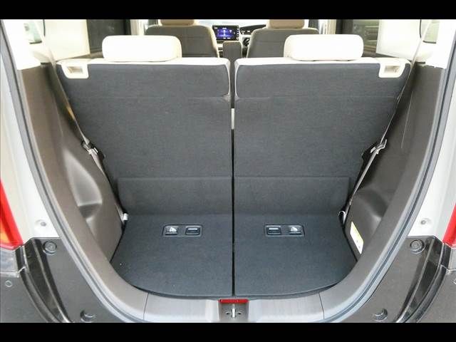 HONDA N BOX 2020 Image 31