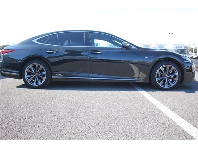 TOYOTA LEXUS LS500H 4WD 2018 Image 31
