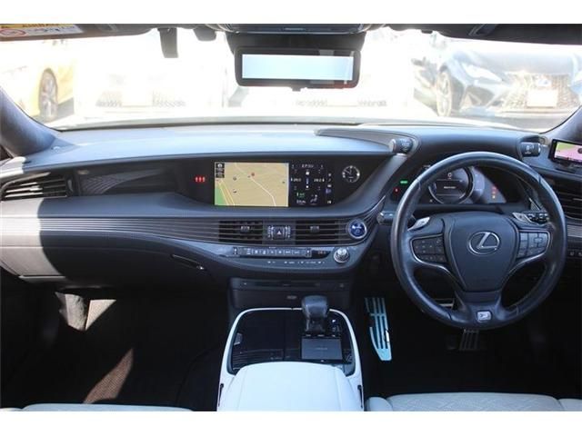 TOYOTA LEXUS LS500H 4WD 2018 Image 31