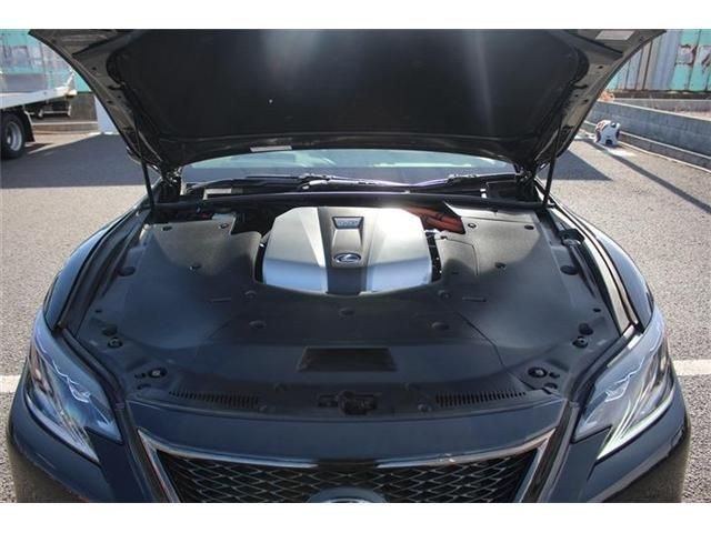 TOYOTA LEXUS LS500H 4WD 2018 Image 31