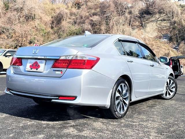 HONDA ACCORD HYBRID 2013 Image 31