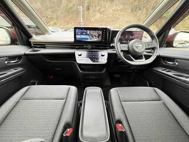 NISSAN SERENA  WG 4WD 2024 Image 31