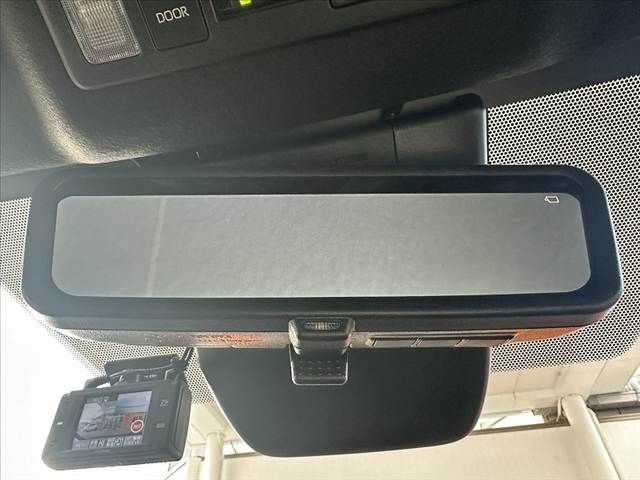 TOYOTA NOAH HYBRID 2025 Image 31