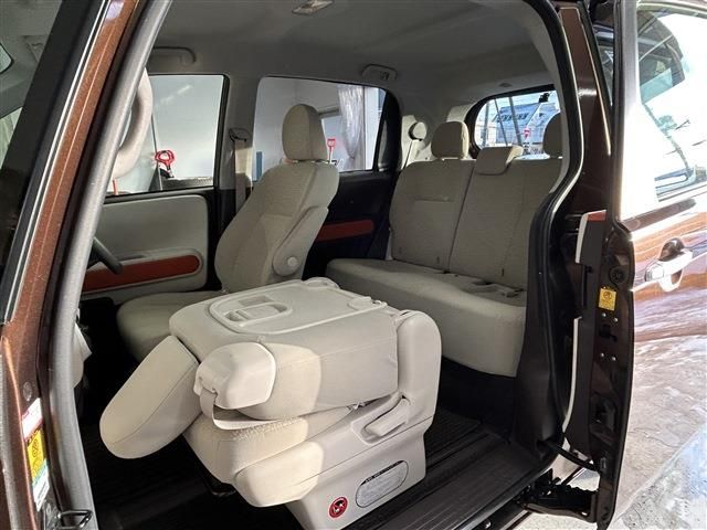 TOYOTA PORTE 4WD 2013 Image 31