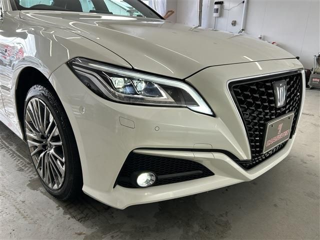 TOYOTA CROWN SEDAN HYBRID 4 2019 Image 31