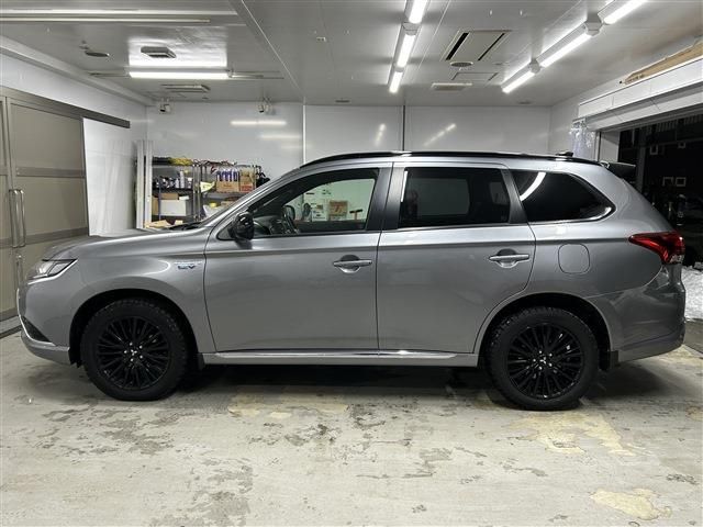 MITSUBISHI OUTLANDER PHEV 2021 Image 31