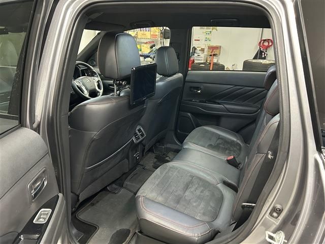 MITSUBISHI OUTLANDER PHEV 2021 Image 31