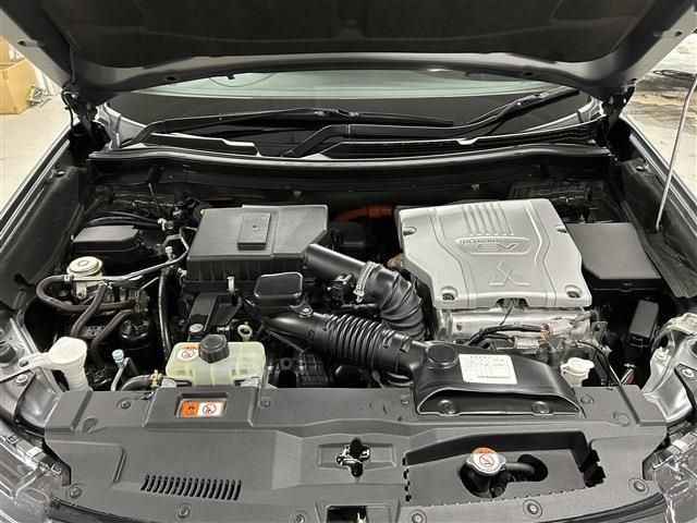 MITSUBISHI OUTLANDER PHEV 2021 Image 31