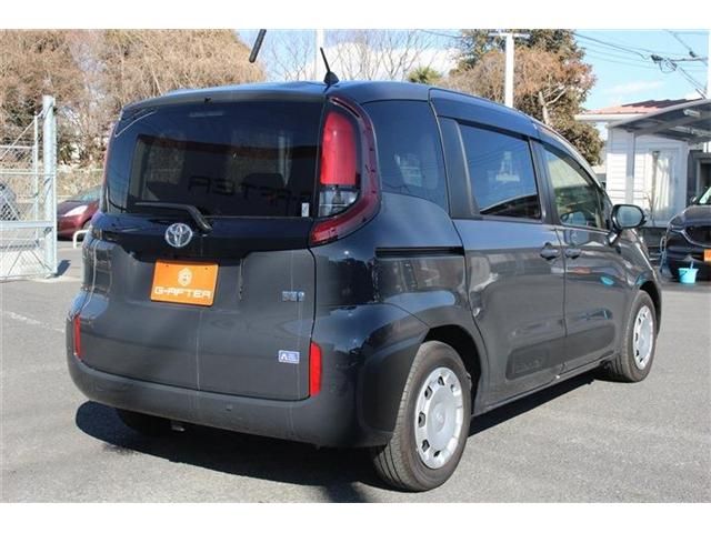 TOYOTA SIENTA HYBRID 2023 Image 31