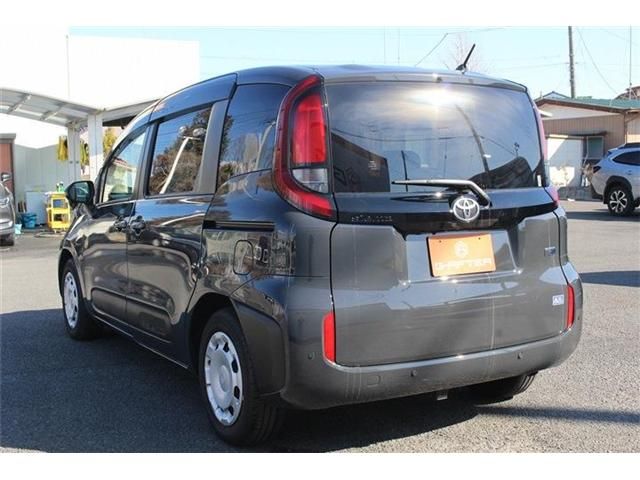 TOYOTA SIENTA HYBRID 2023 Image 31