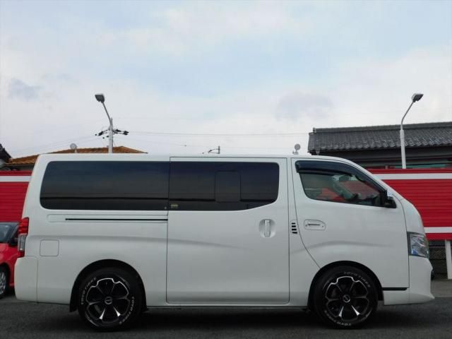 NISSAN NV350 CARAVAN 2019 Image 31