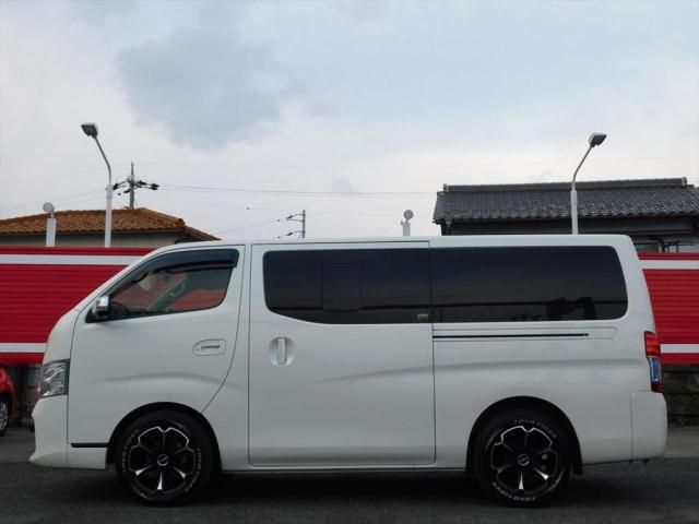 NISSAN NV350 CARAVAN 2019 Image 31