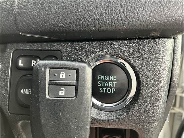 TOYOTA REGIUSACE VAN 2WD 2018 Image 31