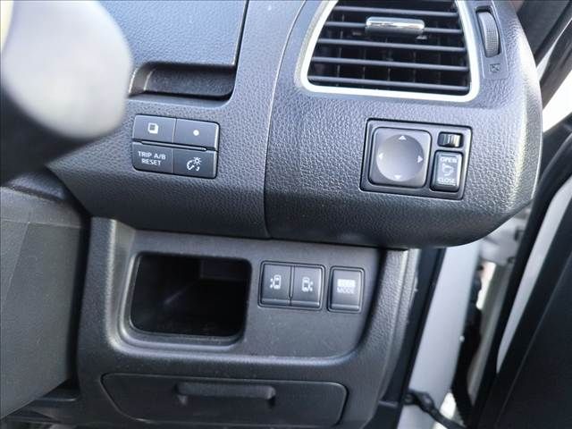 NISSAN SERENA  S-HYBRID 2013 Image 31