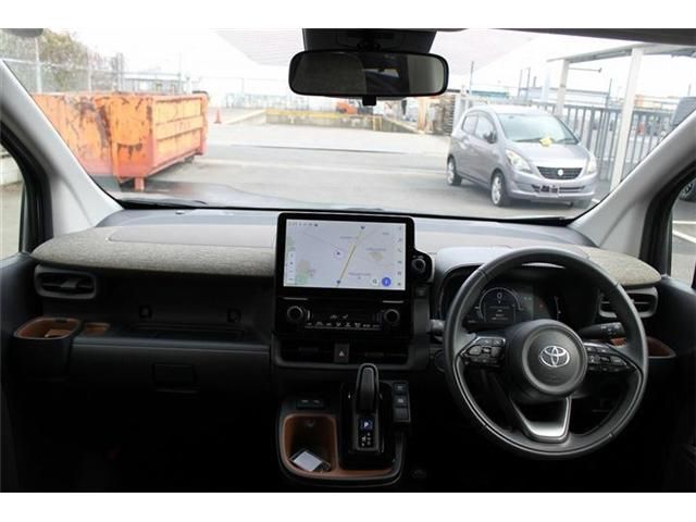 TOYOTA SIENTA HYBRID 2023 Image 31