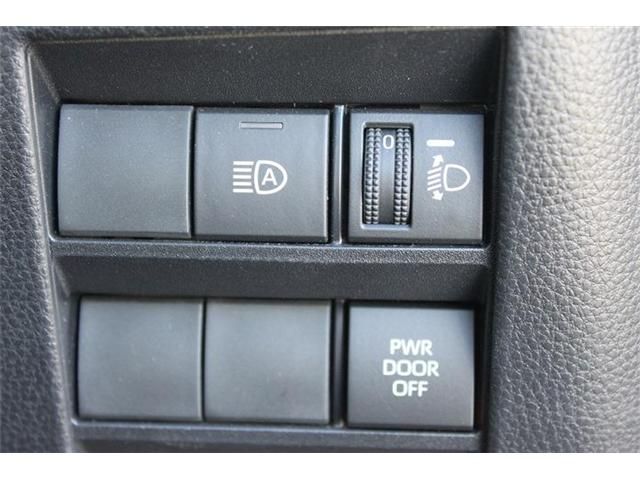 TOYOTA NOAH 2023 Image 31