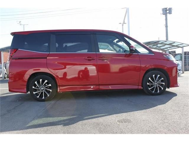 TOYOTA NOAH 2023 Image 31