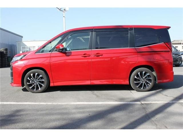 TOYOTA NOAH 2023 Image 31