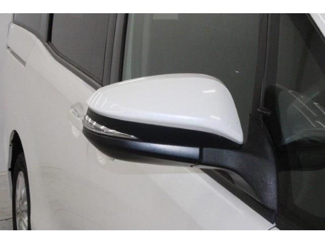 TOYOTA VOXY HYBRID 2019 Image 31