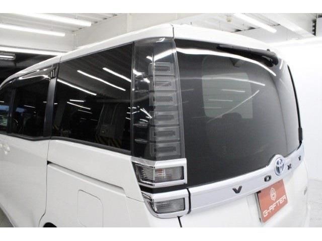 TOYOTA VOXY HYBRID 2019 Image 31