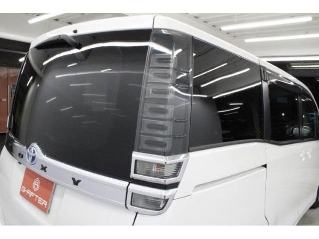 TOYOTA VOXY HYBRID 2019 Image 31