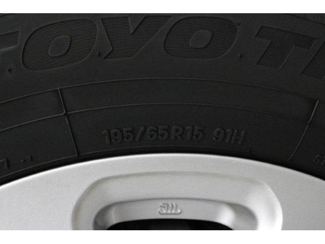 TOYOTA VOXY HYBRID 2019 Image 31