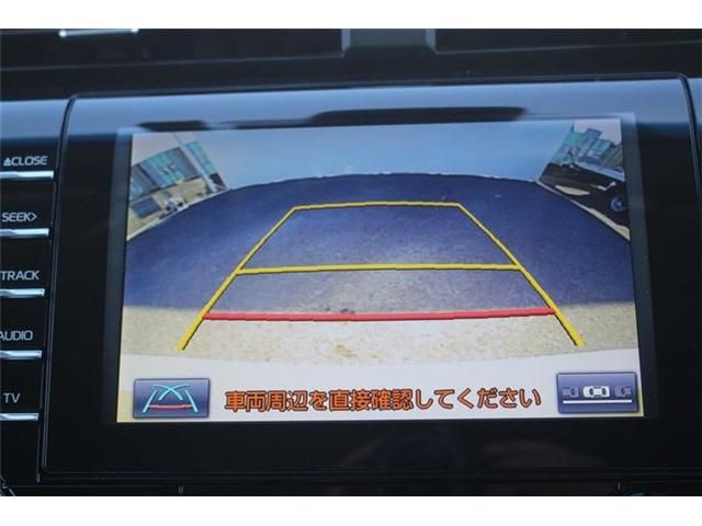 TOYOTA CAMRY HYBRID 2019 Image 31