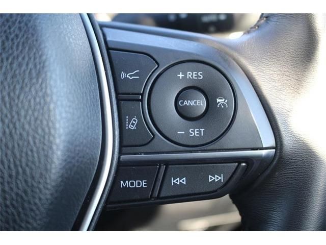 TOYOTA CAMRY HYBRID 2019 Image 31