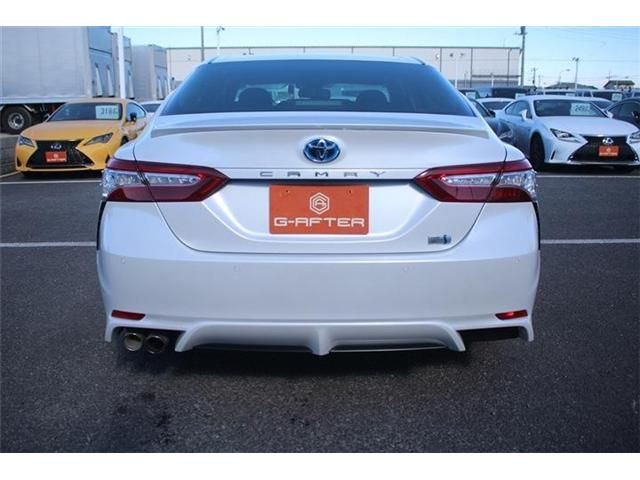TOYOTA CAMRY HYBRID 2019 Image 31