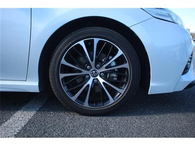 TOYOTA CAMRY HYBRID 2019 Image 31