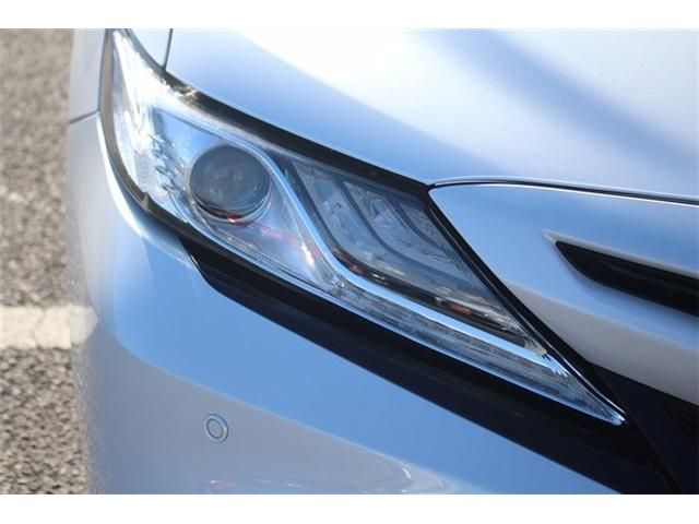 TOYOTA CAMRY HYBRID 2019 Image 31