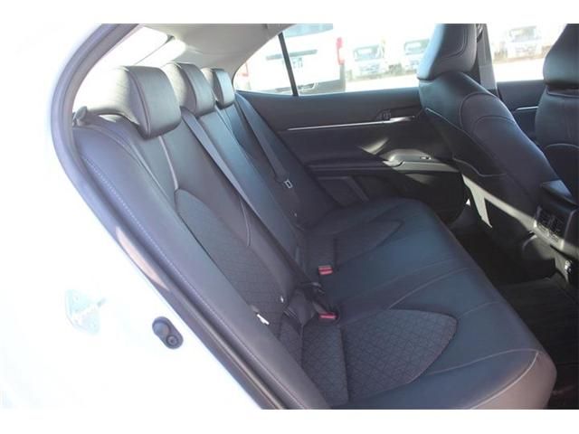 TOYOTA CAMRY HYBRID 2019 Image 31