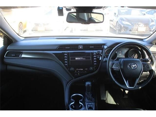 TOYOTA CAMRY HYBRID 2019 Image 31