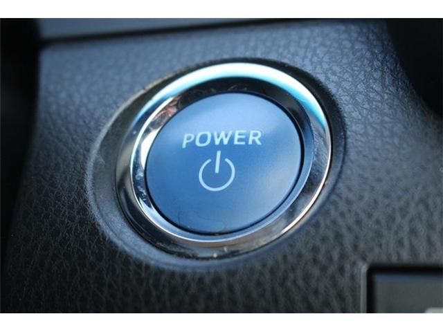 TOYOTA CAMRY HYBRID 2019 Image 31