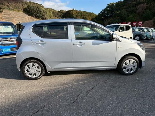 DAIHATSU MIRA E:S 2022 Image 31