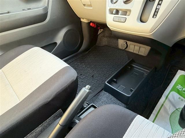 DAIHATSU MIRA E:S 2022 Image 31