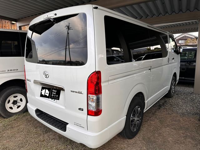 TOYOTA HIACE VAN 4WD 2025 Image 31