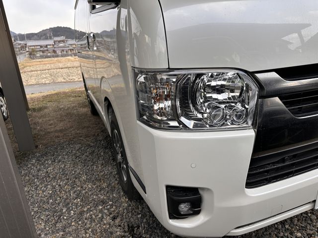 TOYOTA HIACE VAN 4WD 2025 Image 31