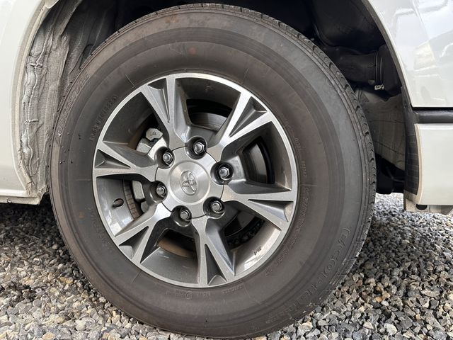 TOYOTA HIACE VAN 4WD 2025 Image 31