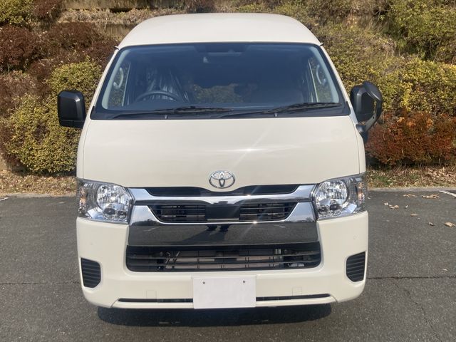 TOYOTA HIACE VAN 2WD 2025 Image 31
