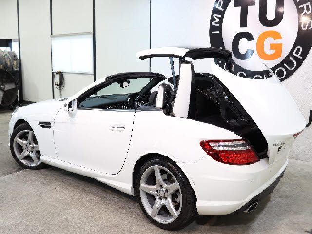 MERCEDES BENZ SLK CL 2014 Image 31