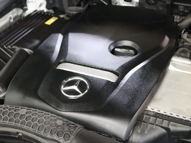 MERCEDES BENZ GLC CL 2016 Image 31